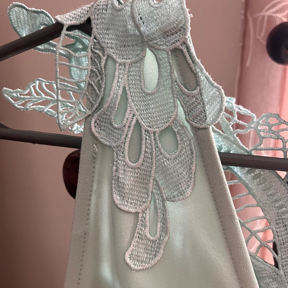 Teal detailed event dress - Picture 7 of 10